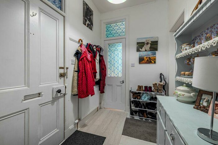 2 Bedroom Flat For Sale In / Rosetta Road, Peebles, EH45