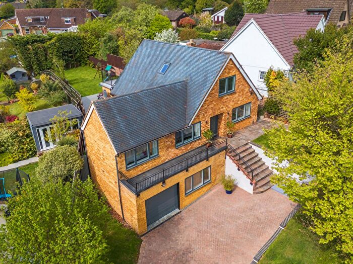 4 Bedroom Detached House For Sale In New Road, Marlow Bottom, SL7