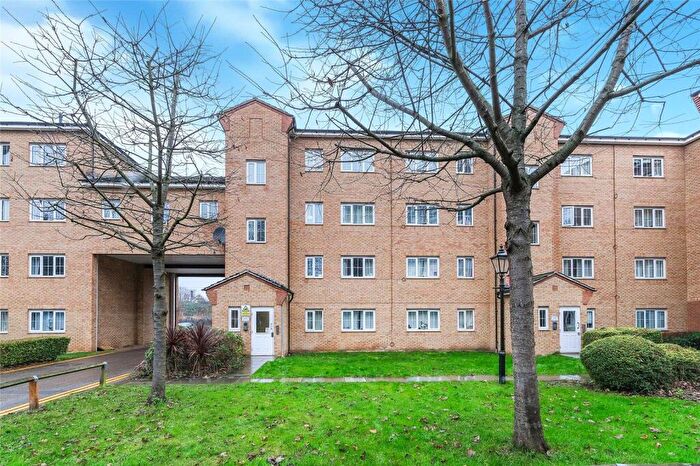 1 Bedroom Flat To Rent In Kidman Close, Gidea Park, RM2