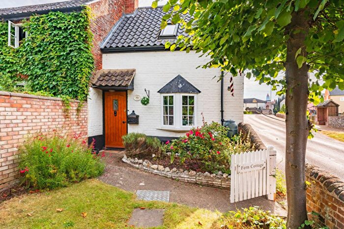 2 Bedroom End Of Terrace House For Sale In Norwich Road, Ludham, Great Yarmouth, NR29