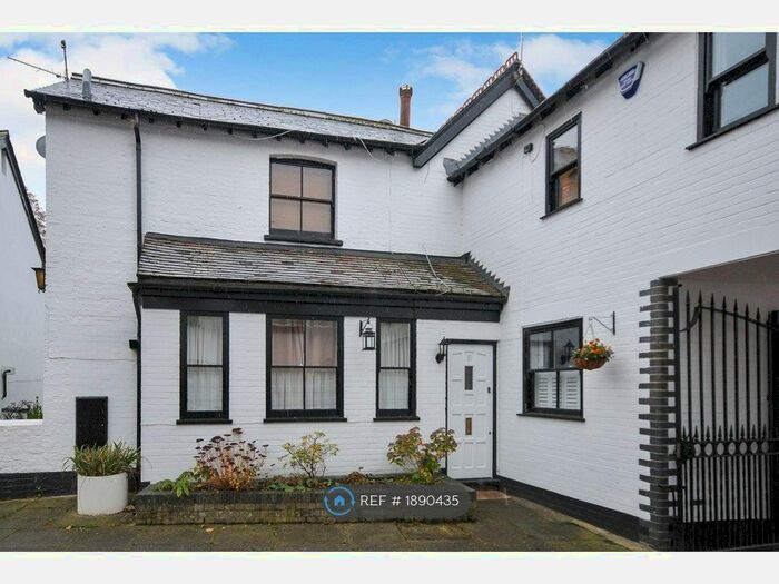2 Bedroom Terraced House To Rent In Cromwell Mews, Chislehurst, BR7