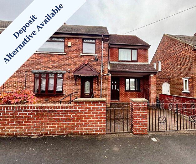 5 Bedroom Semi-Detached House To Rent In Sheriffs Moor Avenue, Easington Lane, Houghton Le Spring, DH5