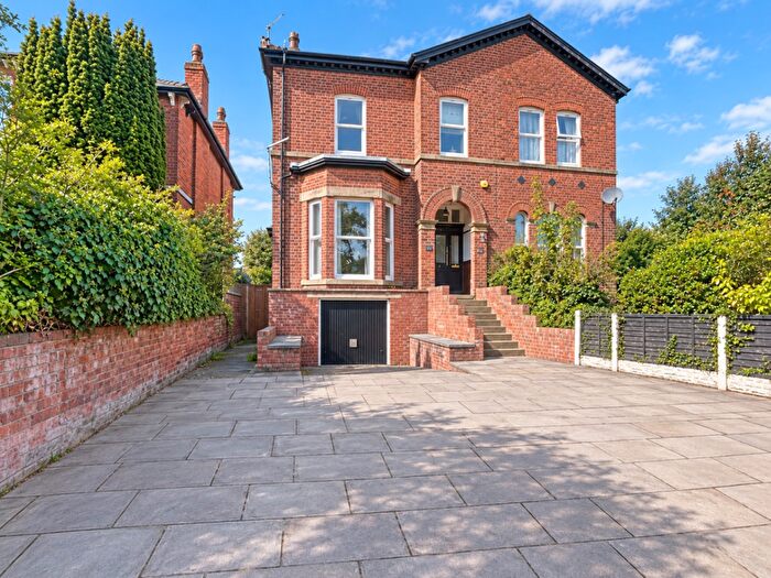 3 Bedroom Apartment For Sale In Albert Road, Southport, PR9