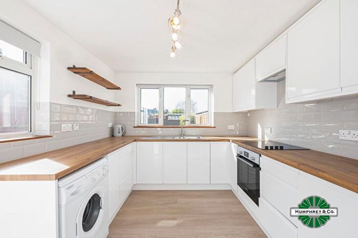 2 Bedroom End Terrace House To Rent In The Approach, Enfield, EN1