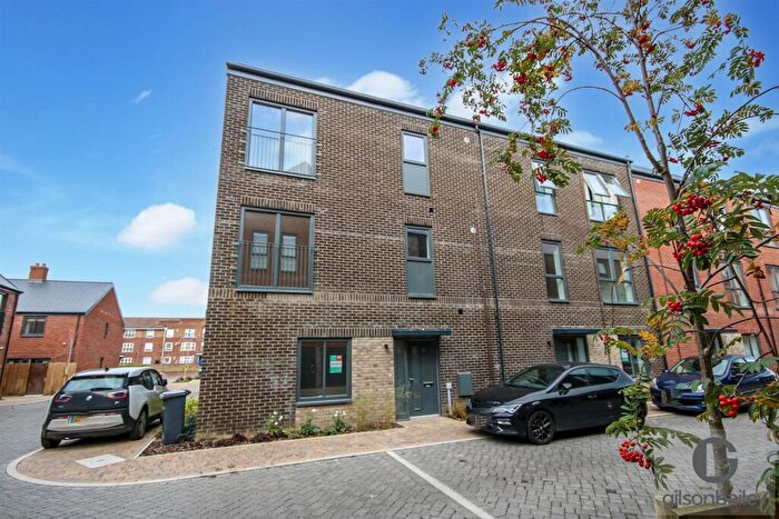 2 Bedroom Maisonette For Sale In Printworks Drive, Norwich, NR3
