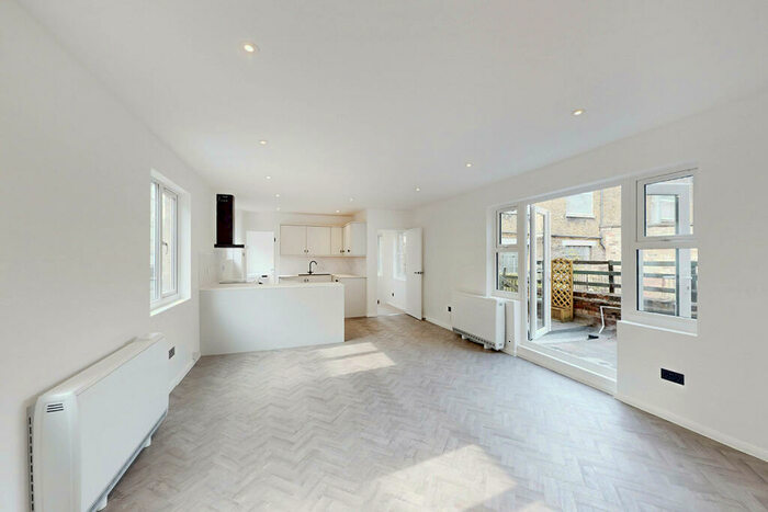 2 Bedroom Apartment To Rent In Digswell Street, London, N7