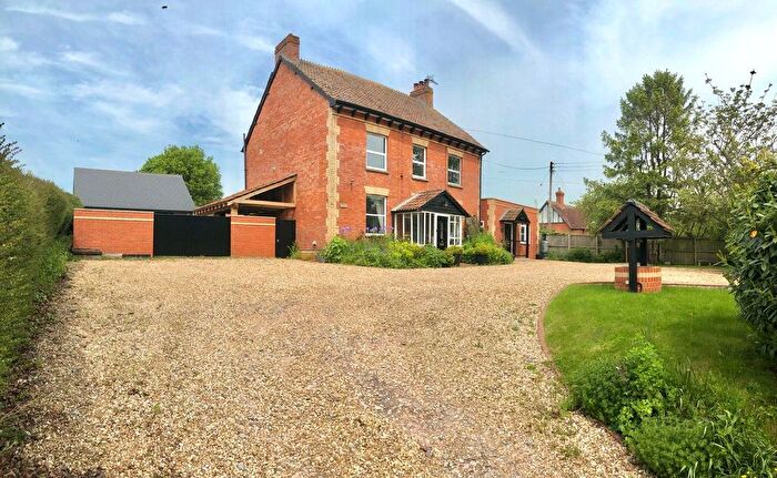 5 Bedroom Country House For Sale In Stoke Road, North Curry, Somerset, TA3