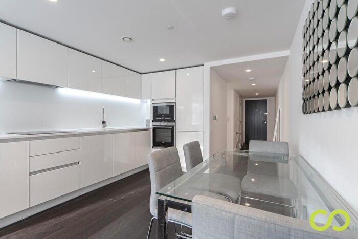 2 Bedroom Flat For Sale In Eagle Point, City Road, Old Street, EC1V