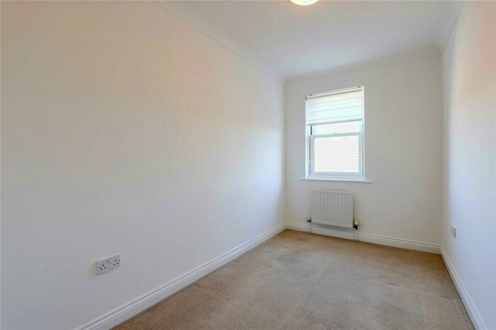 2 Bedroom Apartment To Rent In Blenheim Court, London Street, Reading, Berkshire, RG1