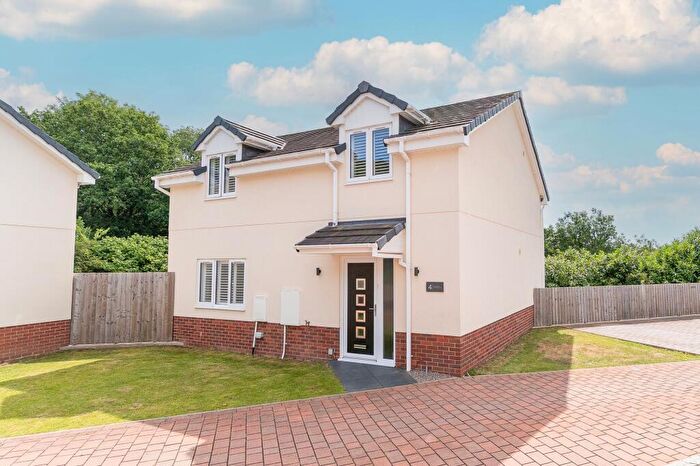 4 Bedroom Detached House For Sale In Penrhiw Lane, Machen, CF83