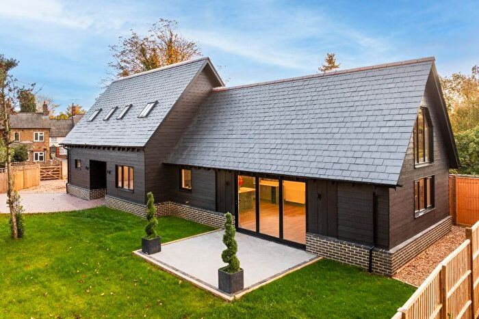 3 Bedroom Detached House For Sale In Church Street, SG19