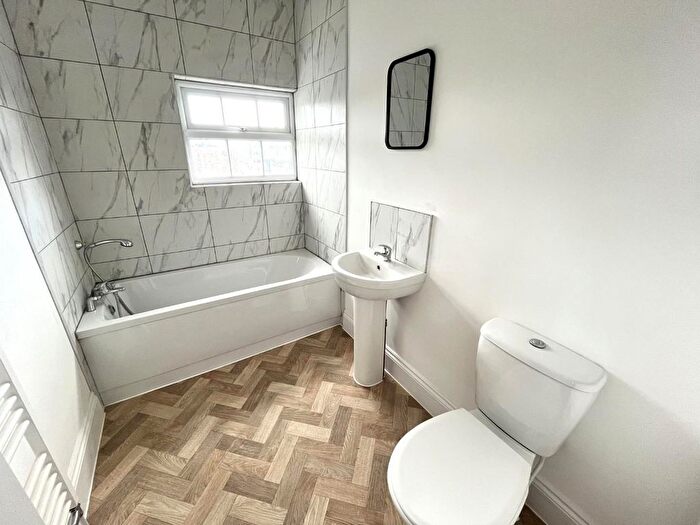 3 Bedroom Semi Detached House To Rent In Great Bromley Farmhouse, Blackwall Road, TN25