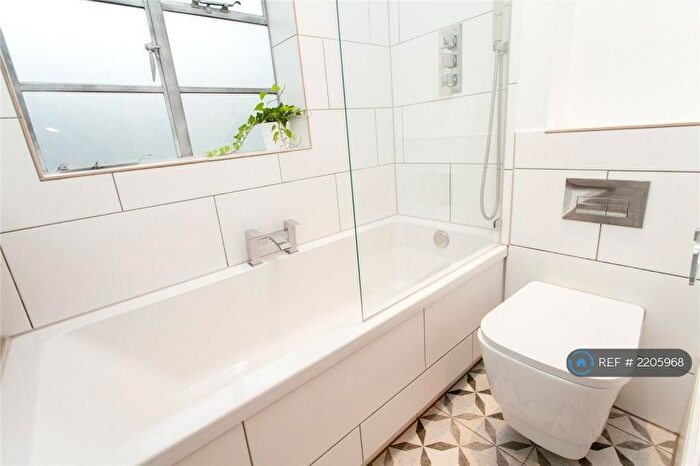 1 Bedroom Flat To Rent In Northchurch Road, London, N1