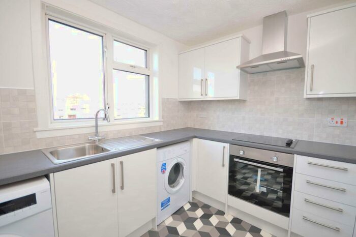 2 Bedroom Flat To Rent In Chatham, Westwood, East Kilbride, South Lanarkshire, G75