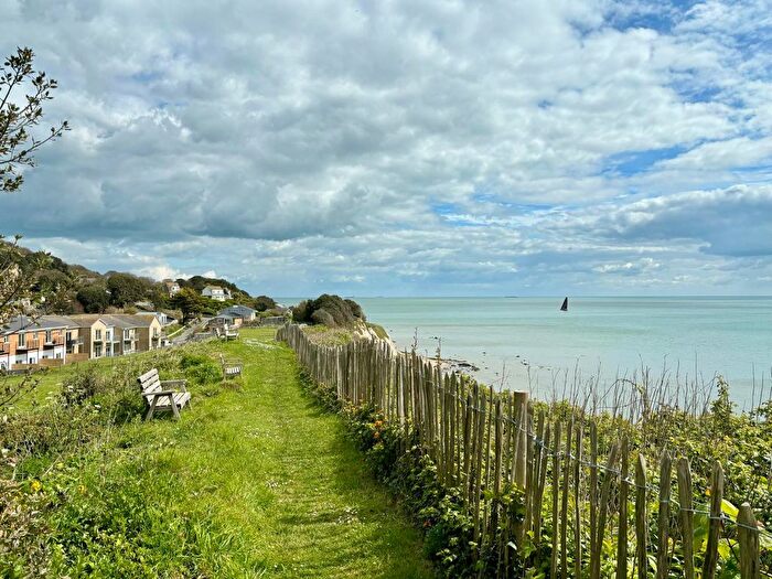 2 Bedroom Terraced Bungalow For Sale In Madeira Road, Ventnor, PO38