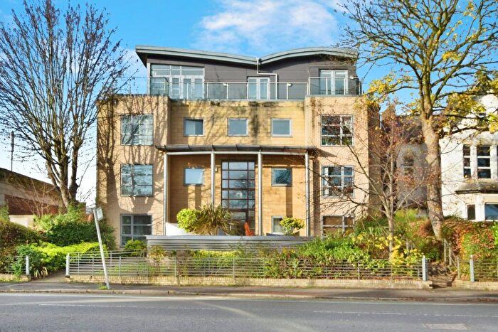2 Bedroom Apartment To Rent In Wilmslow Road, Manchester, Greater Manchester, M20