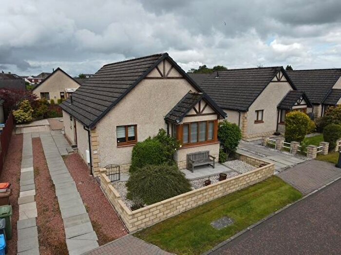 3 Bedroom Detached Bungalow For Sale In Baillie Avenue, Harthill, ML7