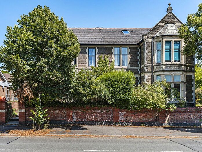 4 Bedroom Semi Detached House For Sale In Llandennis Road, Cardiff, CF23