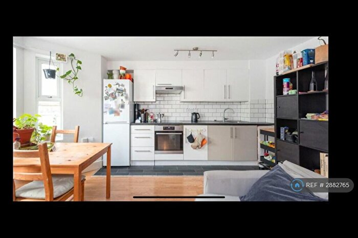 4 Bedroom Flat To Rent In Narford Rd, London, E5