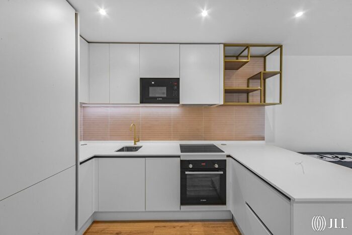 1 Bedroom Flat To Rent In Quay Walk, London, HA0