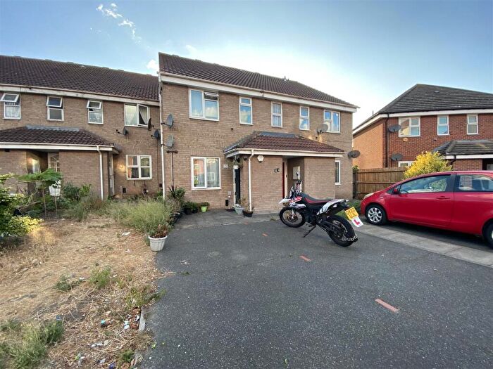 1 Bedroom Maisonette For Sale In Butteridges Close, RM9