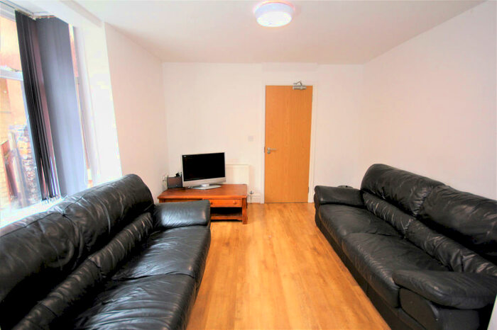 5 Bedroom Terraced House To Rent In Stanley Place, Preston, PR1