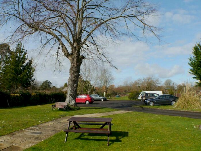 1 Bedroom Flat To Rent In Downton, SP5