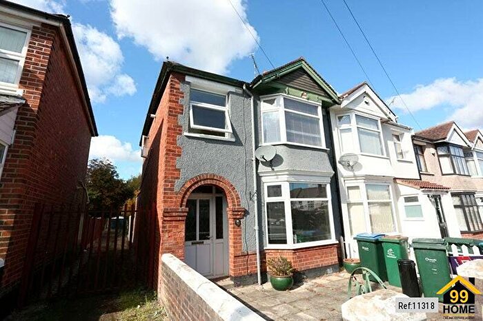 3 Bedroom End Of Terrace House To Rent In Wyken Grange Road, Coventry, West Midland, CV2