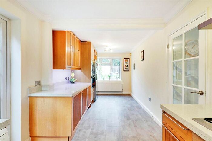 4 Bedroom Detached House For Sale In Perran Close, Hartley, Kent, DA3