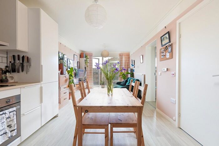 1 Bedroom Flat For Sale In Snapdragon, Knowle West, BS4