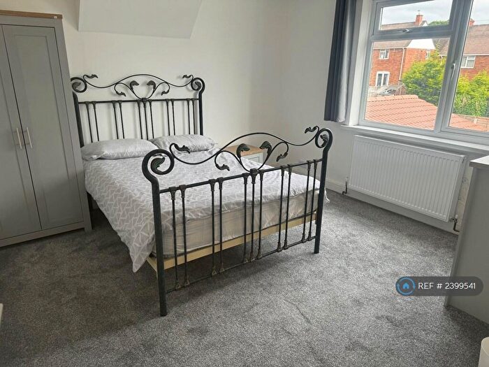 6 Bedroom Semi-Detached House To Rent In Toronto Road, Bristol, BS7