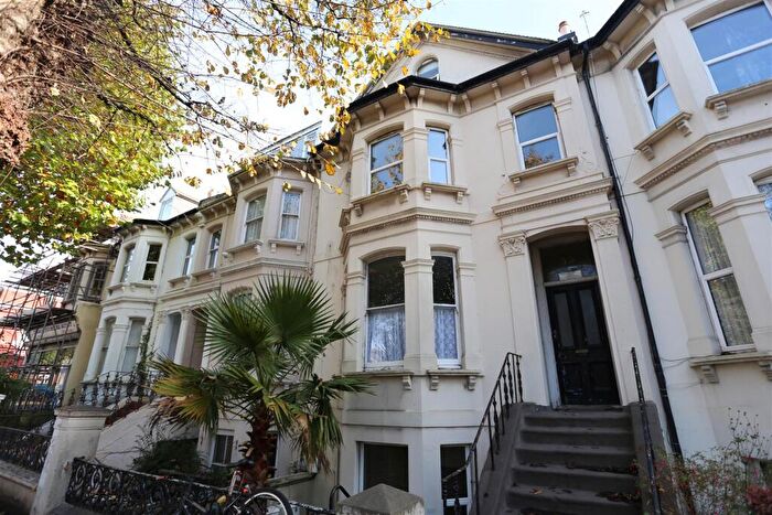 2 Bedroom Flat To Rent In Sackville Road, Hove, BN3