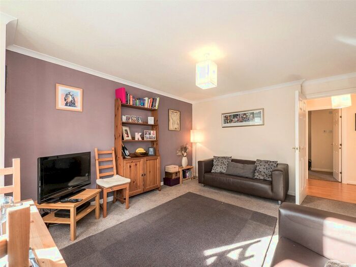 2 Bedroom Flat To Rent In Duff Street, Dalry, Edinburgh, EH11