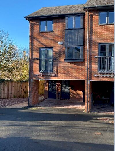 4 Bedroom Town House To Rent In Off Broad Street, Hay-on-Wye, HR3