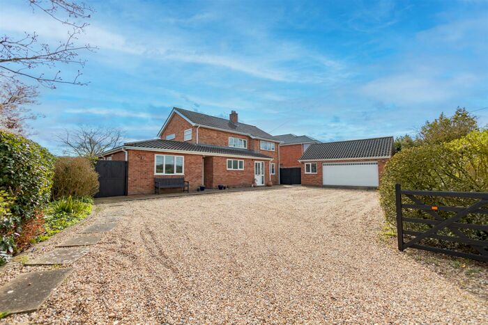 6 Bedroom House For Sale In Poorhouse Lane, Bracon Ash, Norwich, NR14