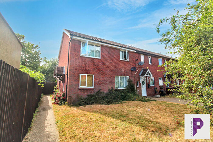 1 Bedroom End Of Terrace House For Sale In Weybridge Close, Kent, ME5