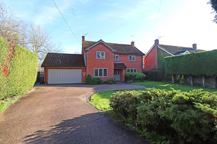 5 Bedroom Detached House For Sale In Gaston Street, East Bergholt, CO7