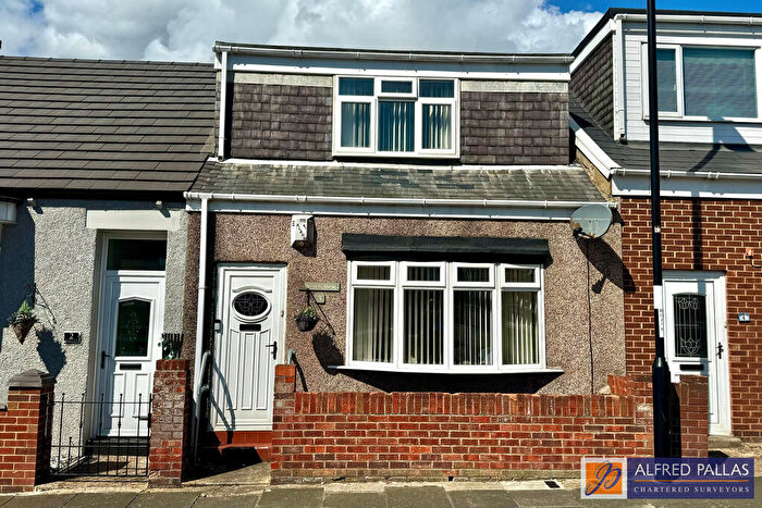 2 Bedroom Terraced House For Sale In Mere Knolls Road, Fulwell, SR6