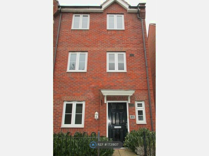 4 Bedroom Semi-Detached House To Rent In Dalehouse Lane, Kenilworth, CV8