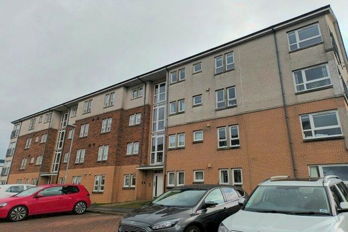2 Bedroom Flat To Rent In St. Mungos Road, Glasgow, G67
