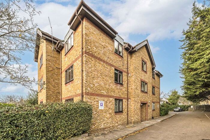 Studio To Rent In Acre Road, Kingston, KT2