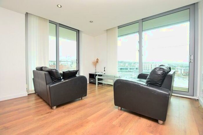 2 Bedroom Apartment To Rent In City Point, Sheffield, S1