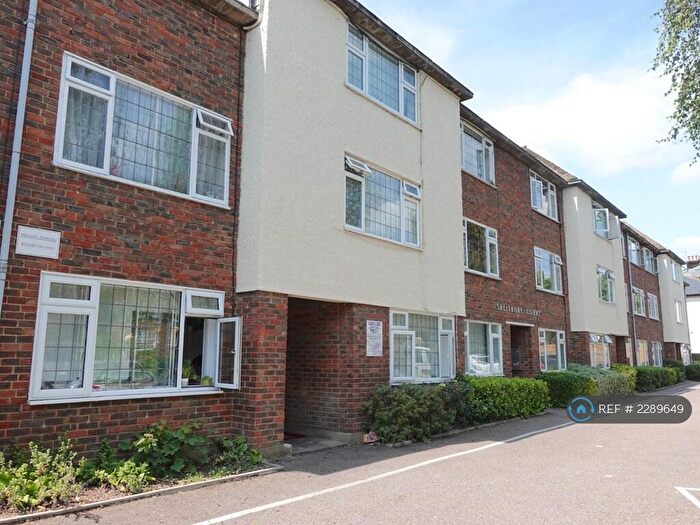 Studio To Rent In London Road, Enfield, EN2