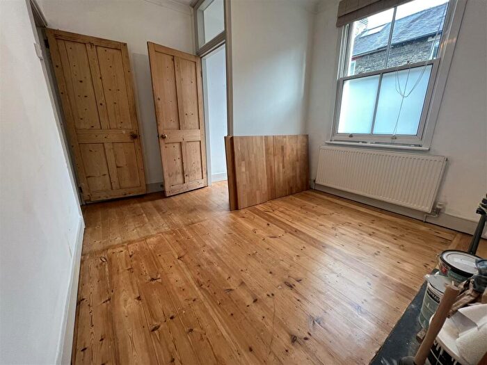 3 Bedroom Terraced House To Rent In Great Eastern Street, Cambridge, CB1