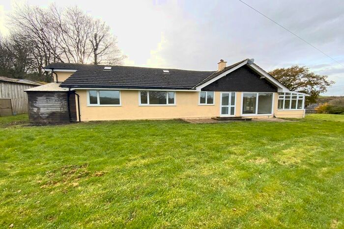 4 Bedroom Detached Bungalow To Rent In Quither, Milton Abbot, PL19