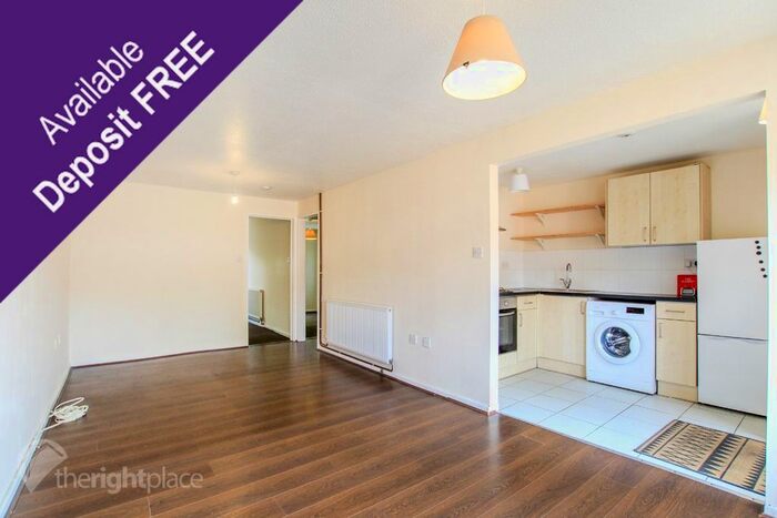 2 Bedroom Bungalow To Rent In Rochfords, Coffee Hall, Milton Keynes, MK6