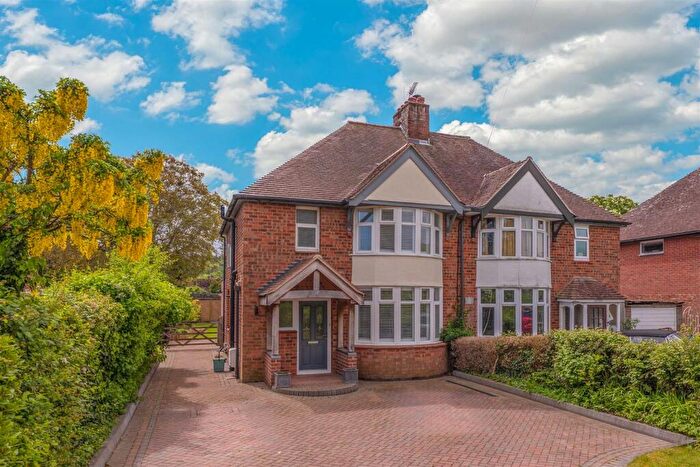3 Bedroom Semi Detached House For Sale In Stratford Road, Oversley Green, Alcester, B49