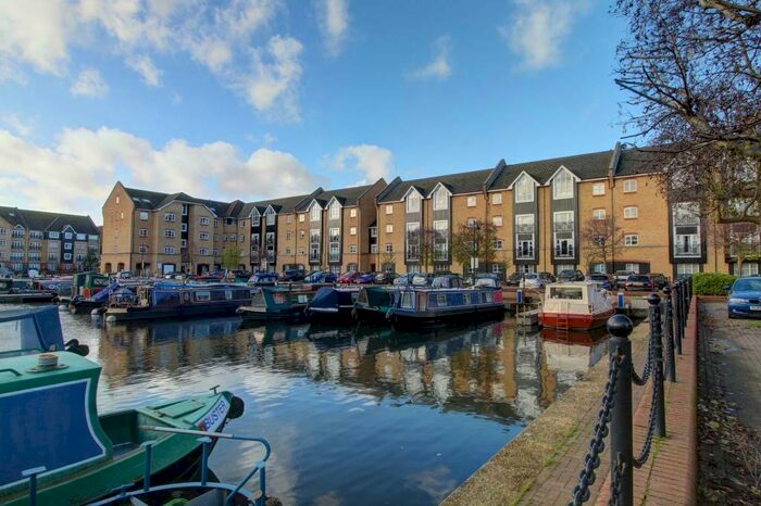 2 Bedroom Apartment To Rent In Evans Wharf, Apsley Guise, HP3