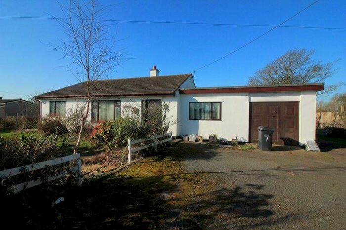 3 Bedroom Detached Bungalow For Sale In Lon Amlwch, Amlwch, LL68