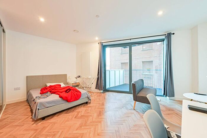 Studio To Rent In Gillender Street, Bow, London, E3